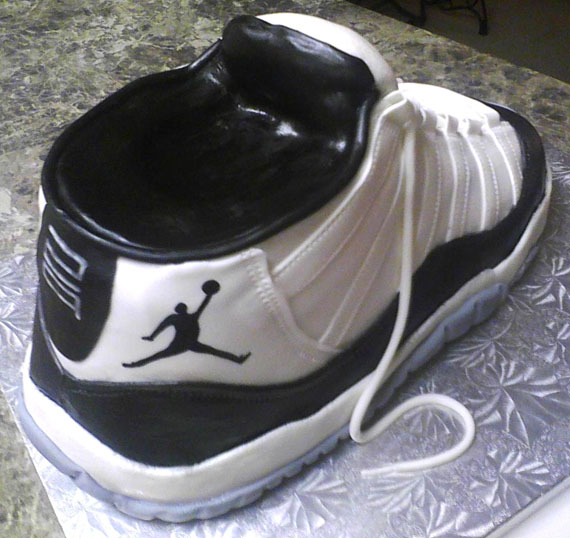 Air Jordan Xi Concord Birthday Cake 07