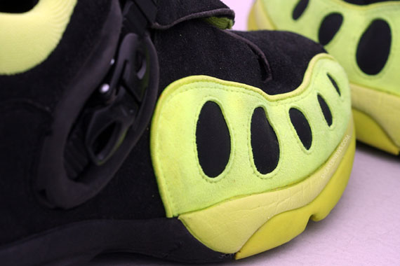 Classics Revisited: Nike Air Zoom GP – Black – Neon Yellow – Varsity Red – 1999