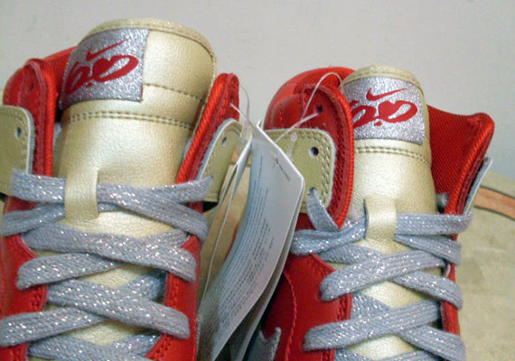 Nike 6.0 Wmns Dunk High Sport Red Metallic Silver 7