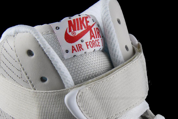 Nike Air Force 1 High Premium Light Bone Sport Red 01