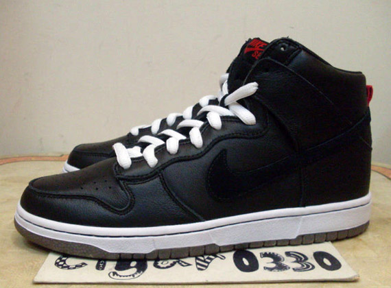 Nike Dunk High Premium Black Unreleased Sample 2