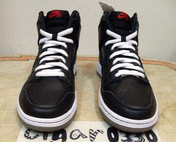 Nike Dunk High Premium Black Unreleased Sample 3