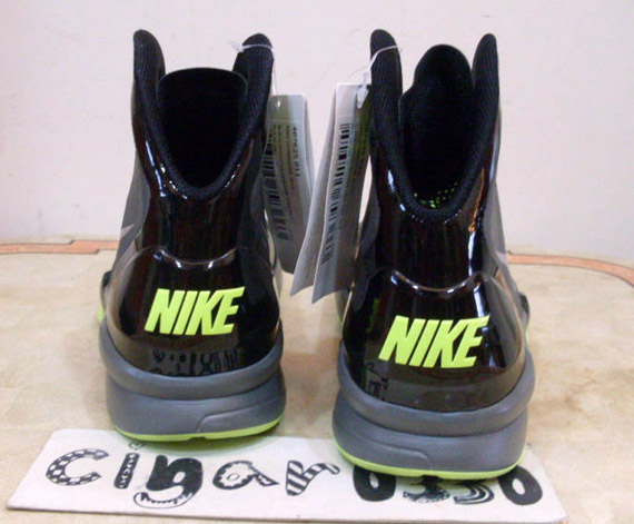 Nike Hyperdunk 2010 Black Silver Volt Sample 5