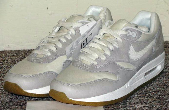 Wallabee X Nike Air Max 1 Premium Grey Sample 2