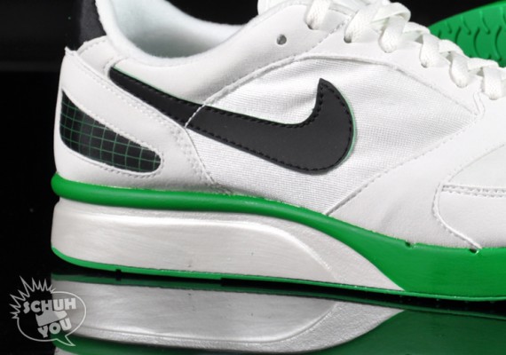 Nike Air Mariah – White – Black – Lucky Green