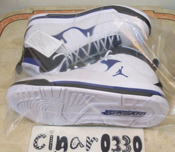 Air Jordan Hoop Tr 97 White Deep Royal Black 6