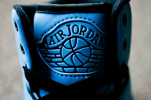 Air Jordan Ii University Blue New Images 02