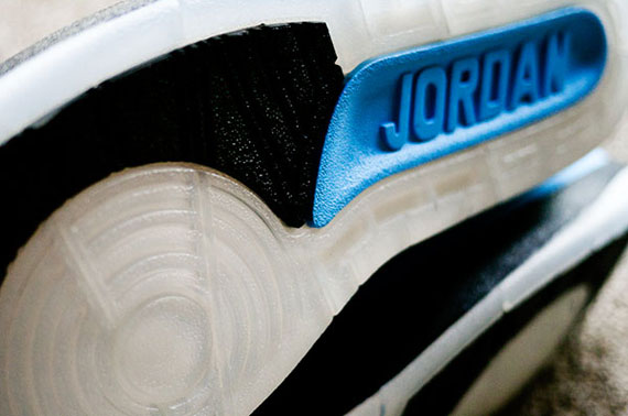 Air Jordan Ii University Blue New Images 04