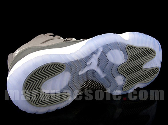 Air Jordan Xi Retro Cool Grey Holiday 2010 3