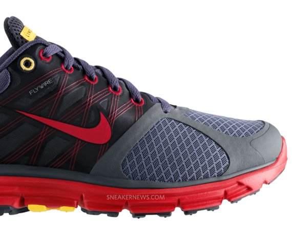 LIVESTRONG x Nike LunarGlide+ 2 – ‘Team Radio Shack’ Edition