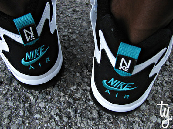 Nike Air Diamond Turf Black Teal White Sample 03