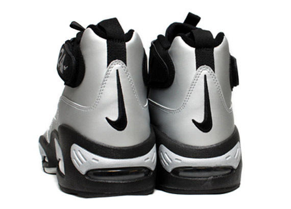 Nike Air Griffey Max 1 Metallic Platinum Black 3