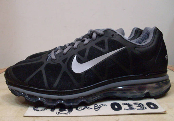 Nike Air Max 2011 Black Metallic Silver Cool Grey 2