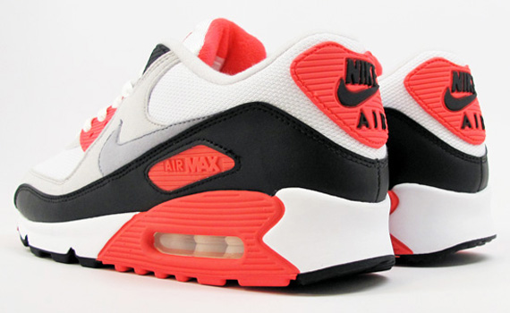 Nike Air Max 90 Infrared Mercer Release 03