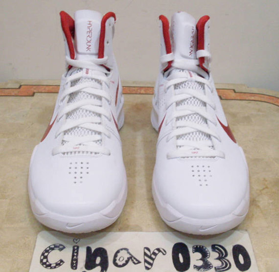 Nike Hyperdunk 2010 White Varsity Red Sample 3