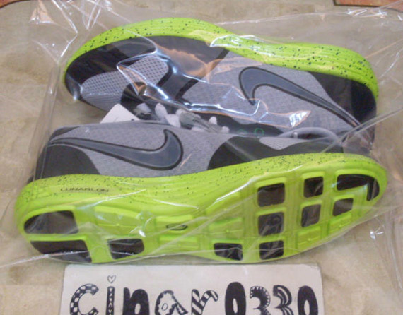 Nike Lunar Racer Vengeance Wolf Grey Victory Green 5