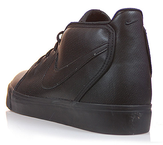 Nike Toki Black Perf Pack 02