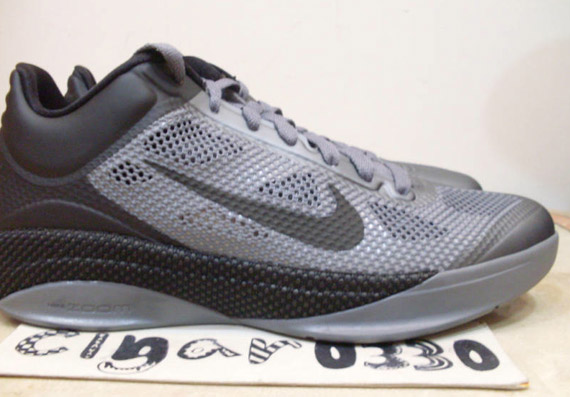 Nike Zoom Hyperfuse Low Cool Grey Black 1