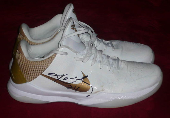 Nike Zoom Kobe V (5) - Big Stage - Autographed & Game Worn