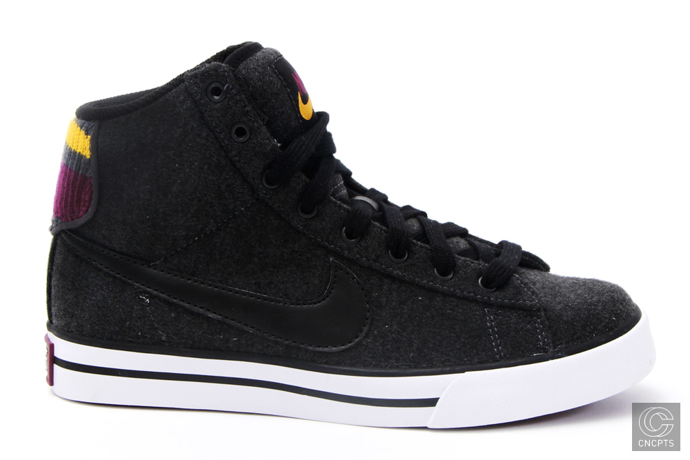 Nike Wmns 02