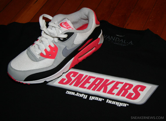 Vandal A Infrared Sneakers Shirt 3