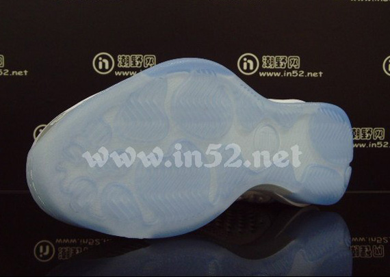 Air Jordan 2010 Team White University Blue 01