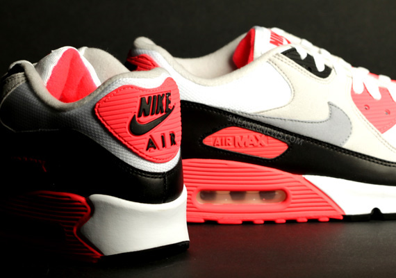 Air Max 90 Infrared Giveaway 03