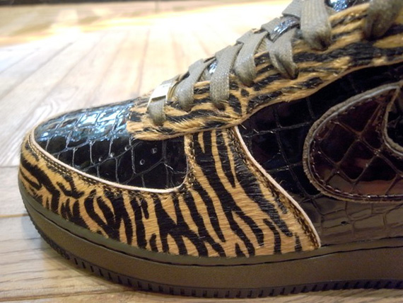 Nike Air Force 1 Bespoke Harajuku Tiger Croc 012