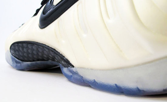 Nike Foamposite Pearl 21 Mercer Release 03