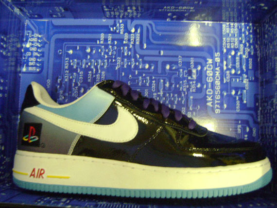 Nike Playstation Custom Box 03