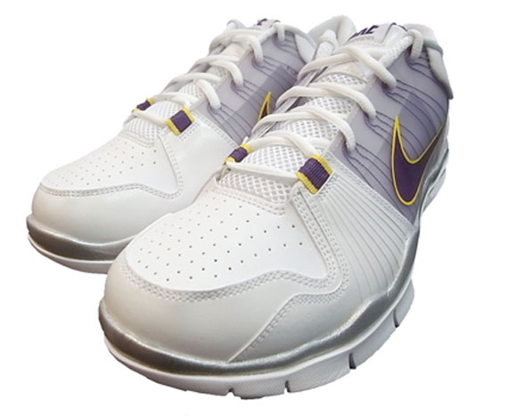 Nike Trainer Low White Purple Yellow 01