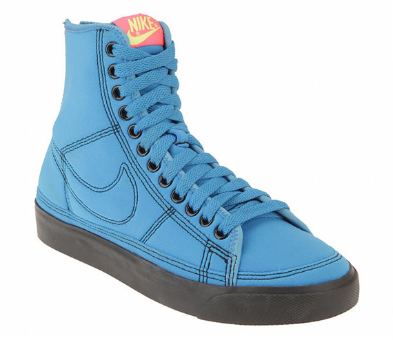 Nike Wmns Aqua Blazer High Blue Black 1