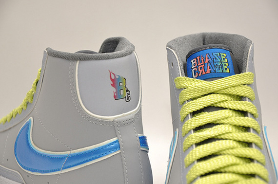 Nike Wmns Blazer High Blaze Craze 03