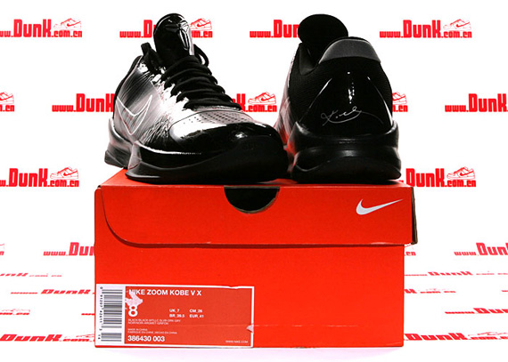 Nike Zoom Kobe V Blackout Dunk 04