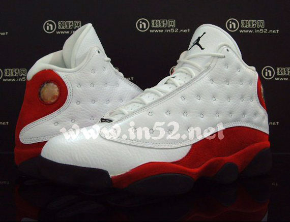 Aj Xiii Wht True Red Det Img 02