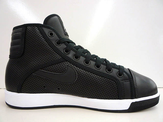 Jordan Sky High Blk White Leather 02