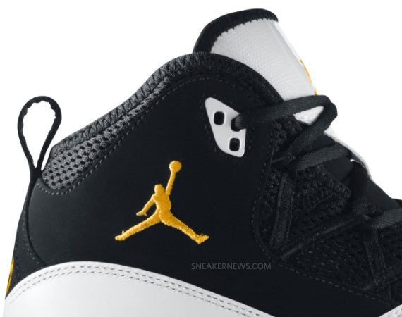 Jordan Pre-Game XT – Black – Del Sol – White