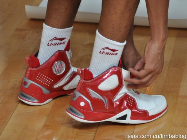Li Ning Evan Turner Conquer 2