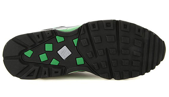 Nike Air Classic Bw Blk Green Preorder 04