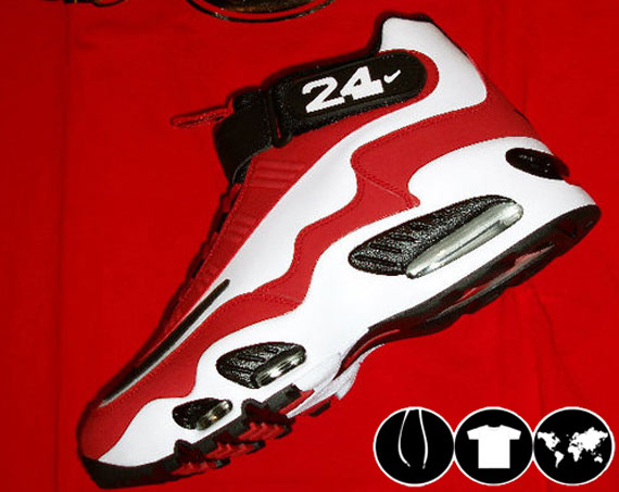 Nike Air Griffey Max 1 White Sport Red Spring 2011 Sample 02