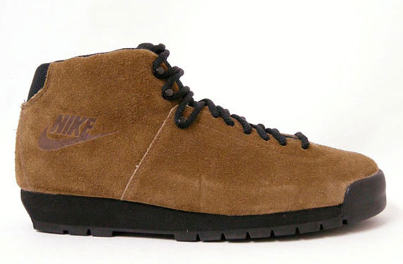 Nike Air Magma Acg Rustic Brown 1