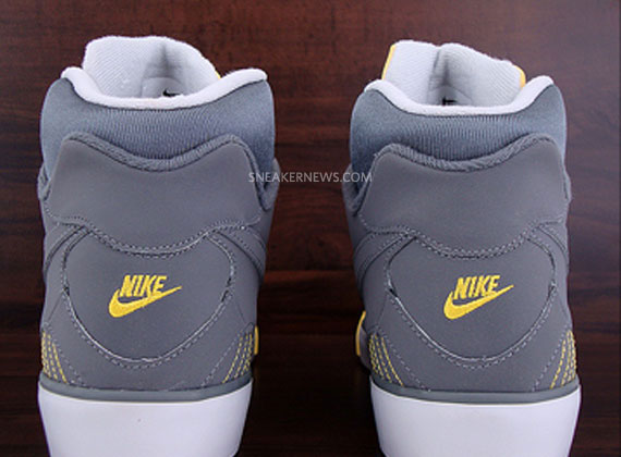 Nike Auto Trainer Medium Grey Vibrant Yellow 04