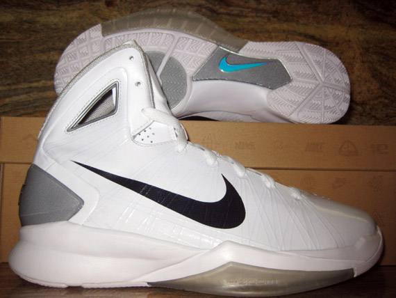 Nike Hyperdunk 2010 White Black Silver Unreleased Sample 1