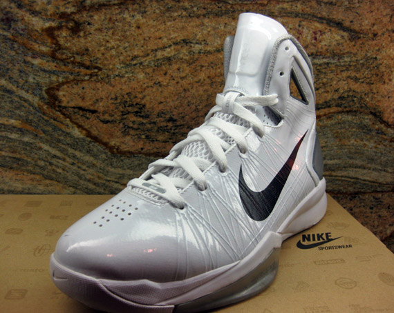 Nike Hyperdunk 2010 White Black Silver Unreleased Sample 4