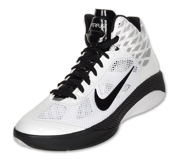 Nike Hyperfuse Wht Blk Dia 02