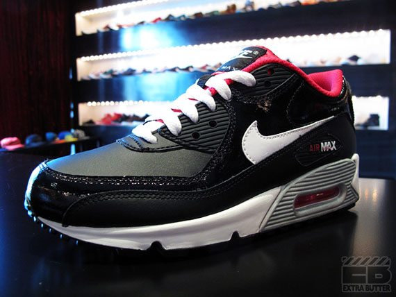 Nike Sportswear Eb Sept 2010 01