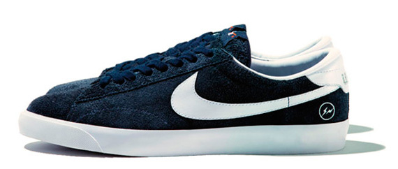 Nike Uniform Experiment Zoom Air Tennis Classic Sneakers 2