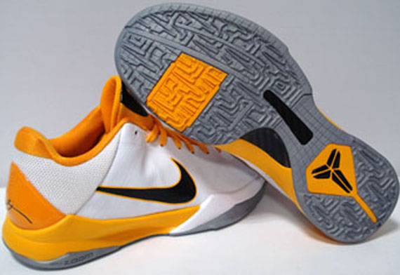 Nike Zoom Kobe V White Black Del Sol 05