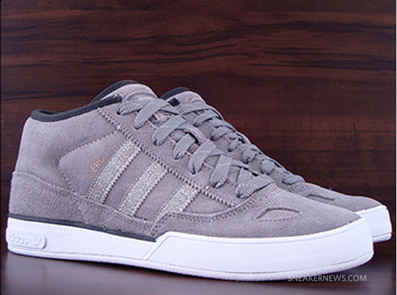 Adidas Ciero Mid Myster Black 1