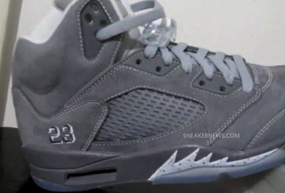 Air Jordan V Retro Wolf Grey Preview Video 1